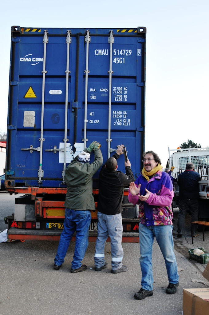 Fermeture du container avant expédition III
